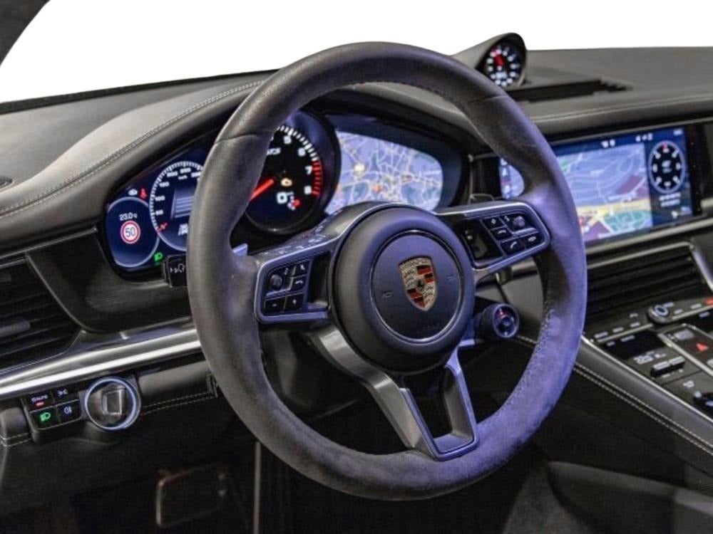 Porsche Panamera GTS PDK