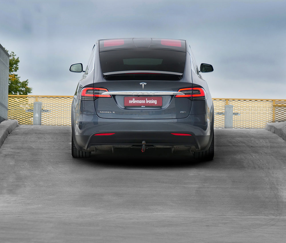 Vi hjælper dig sikkert på vej til leasing af din næste Tesla